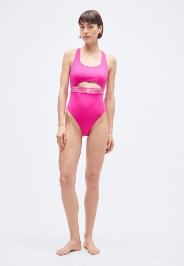 Слитный купальник