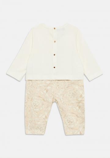 Набор одежды