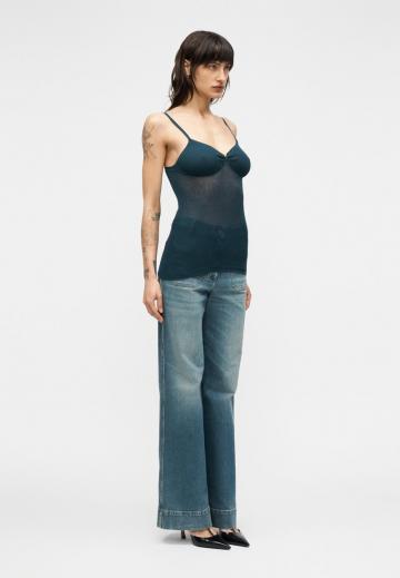 Топ на бретельках