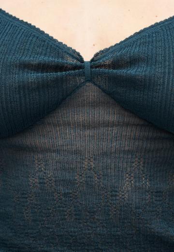 Топ на бретельках