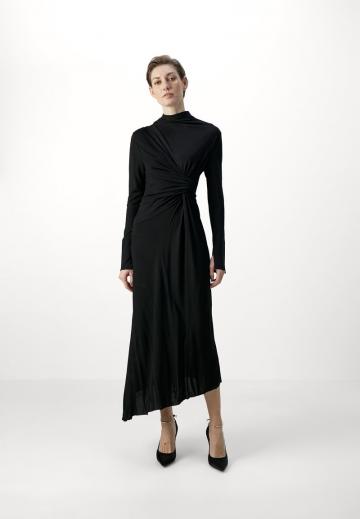 Длинное платье