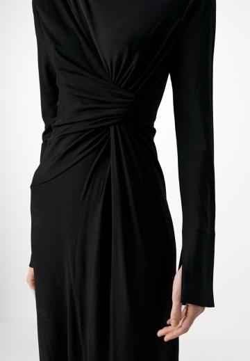 Длинное платье