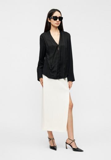 Атласная блузка