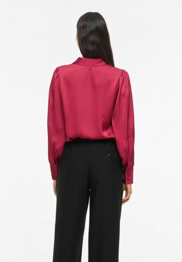 Атласная блузка