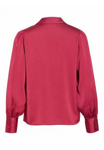 Атласная блузка