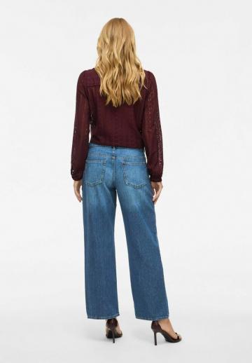 Клешеные джинсы