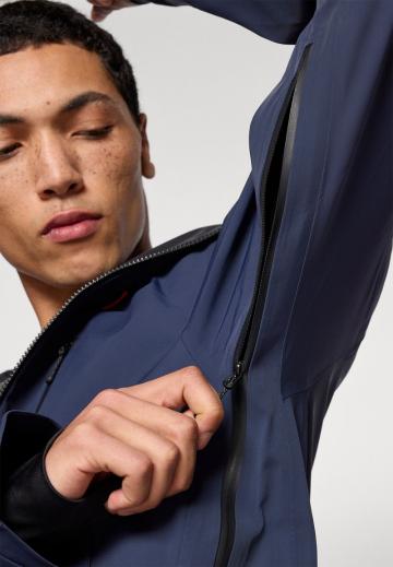 Сноубордическая куртка