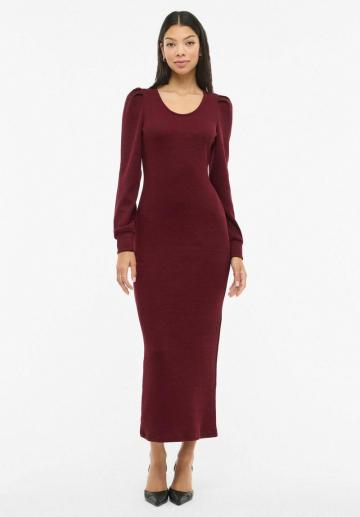 Вязаное платье