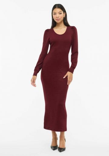 Вязаное платье