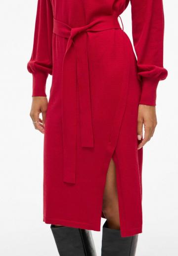 Вязаное платье