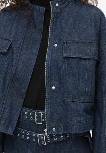 Джинсовая куртка