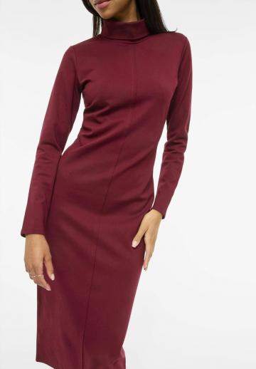 Платье футляр