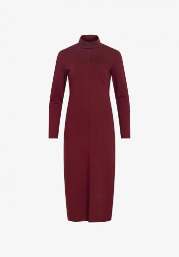 Платье футляр