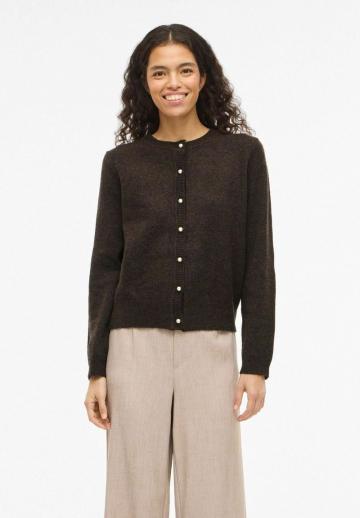 Вязаный жилет