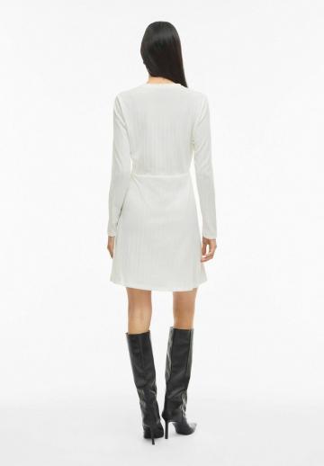 Вязаное платье