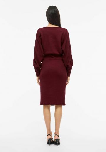 Платье футляр