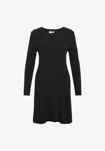 Вязаное платье