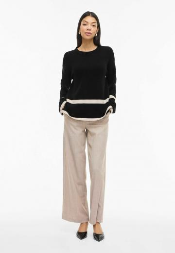 Пуловер в полоску