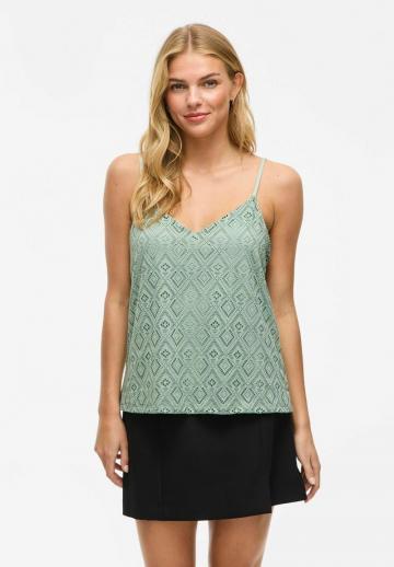 Топ на бретельках