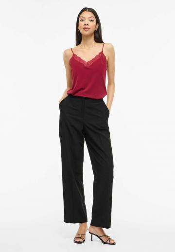 Топ на бретельках