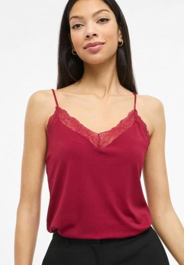 Топ на бретельках