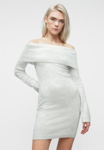 Вязаное платье