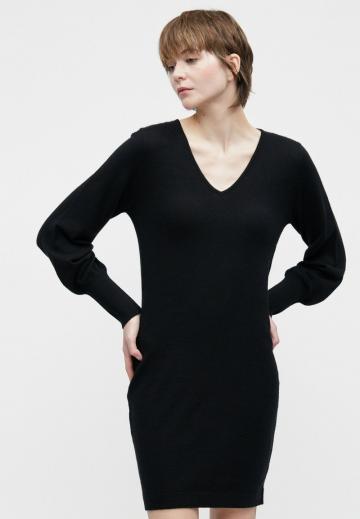 Вязаное платье