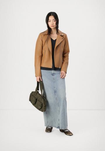 Байкерская куртка