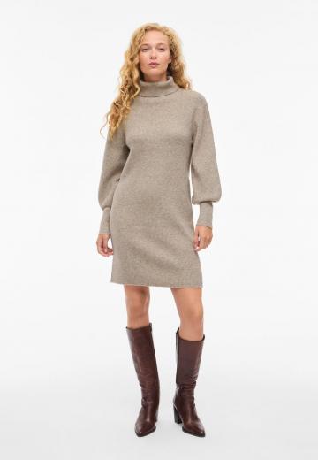 Вязаное платье