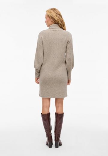 Вязаное платье