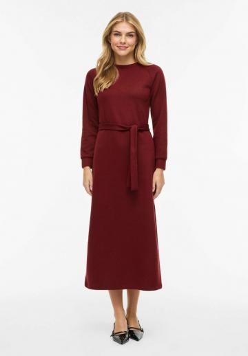 Вязаное платье