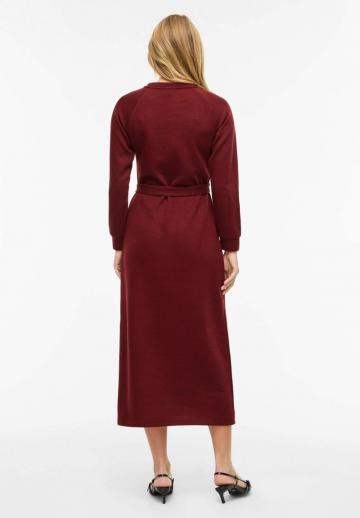 Вязаное платье