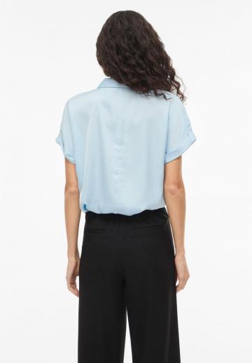 Атласная блузка