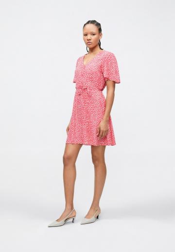 Короткое платье