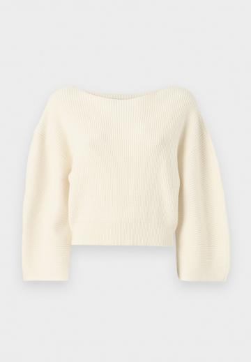 Пуловер