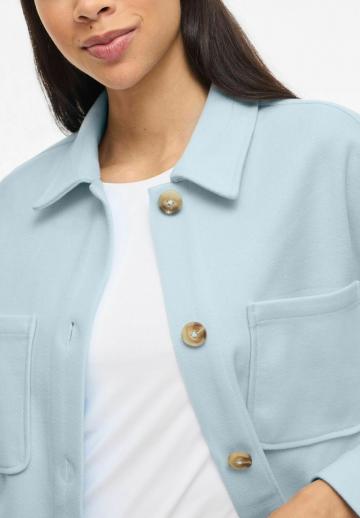 Короткое пальто