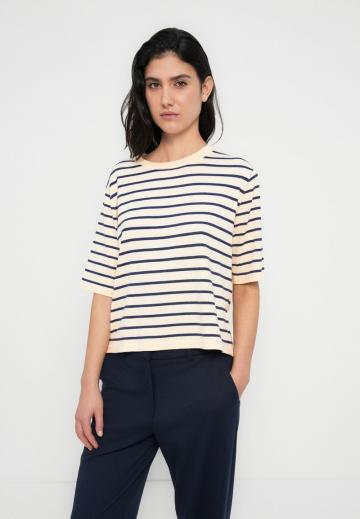 Пуловер с коротким рукавом