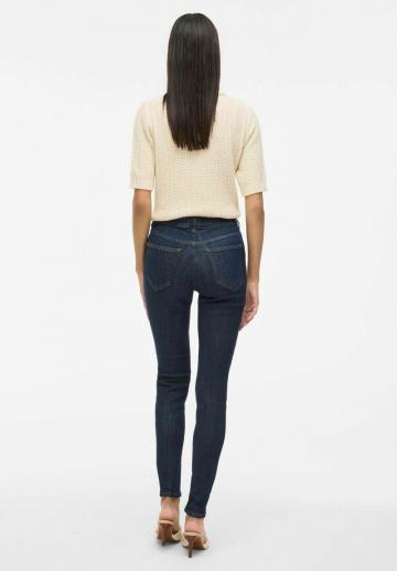 Узкие джинсы