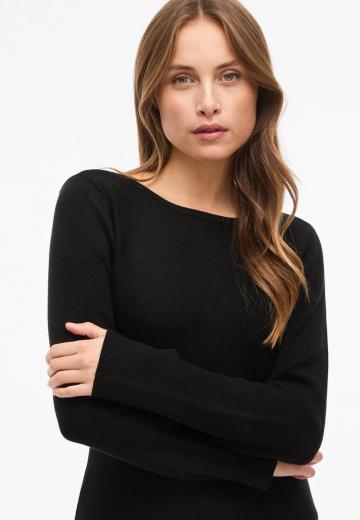 Вязаное платье