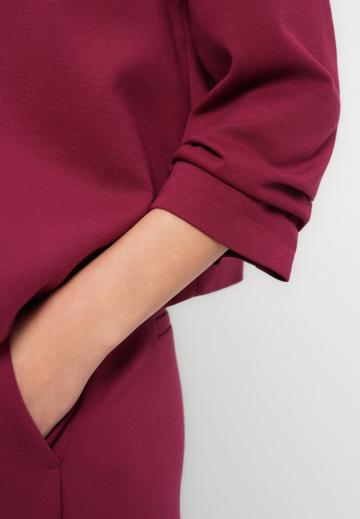 Короткий блейзер