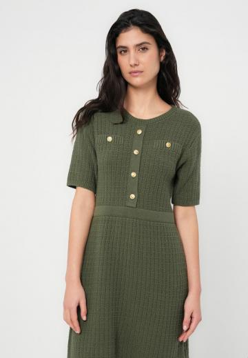 Вязаное платье