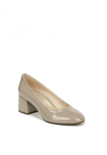 Туфли с высоким носом