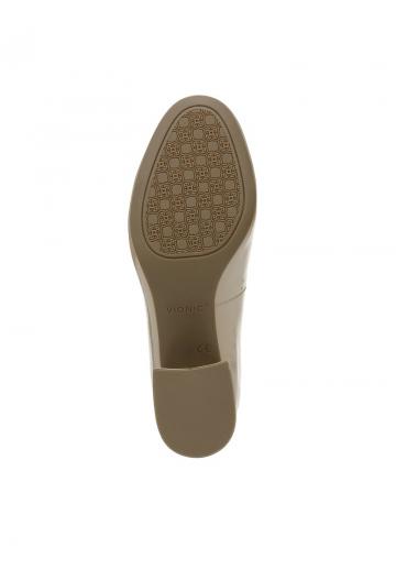 Туфли с высоким носом