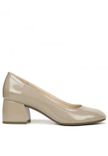 Туфли с высоким носом