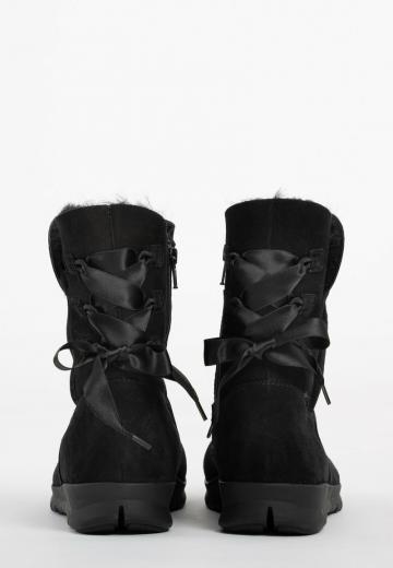Зимние ботинки