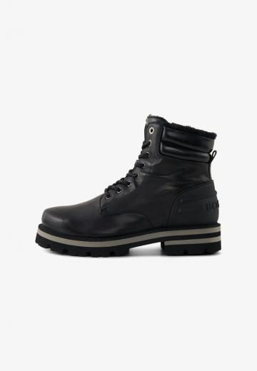 Зимние ботинки