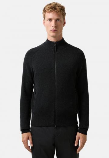 Вязаная кофта