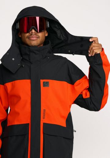 Сноубордическая куртка