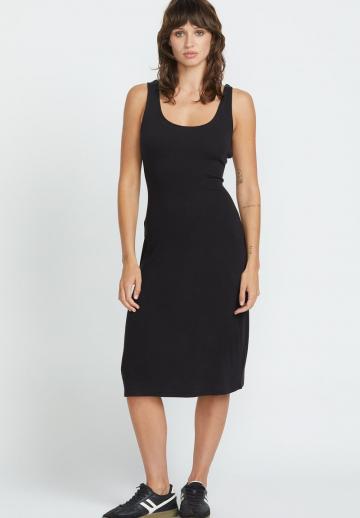 Платье футляр