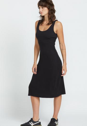 Платье футляр